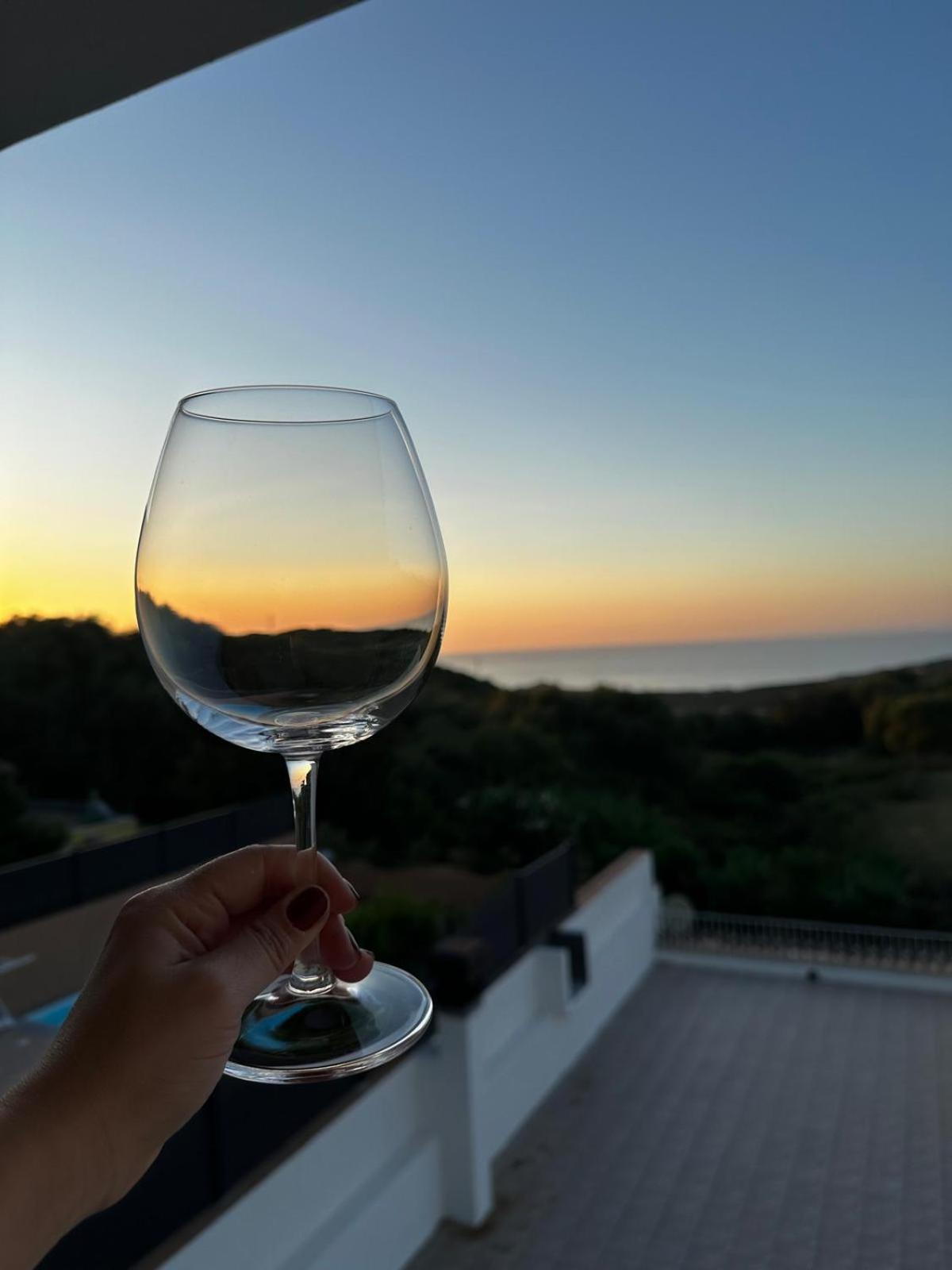 Costa Rossa View Sunset Villa Cascabraga ภายนอก รูปภาพ
