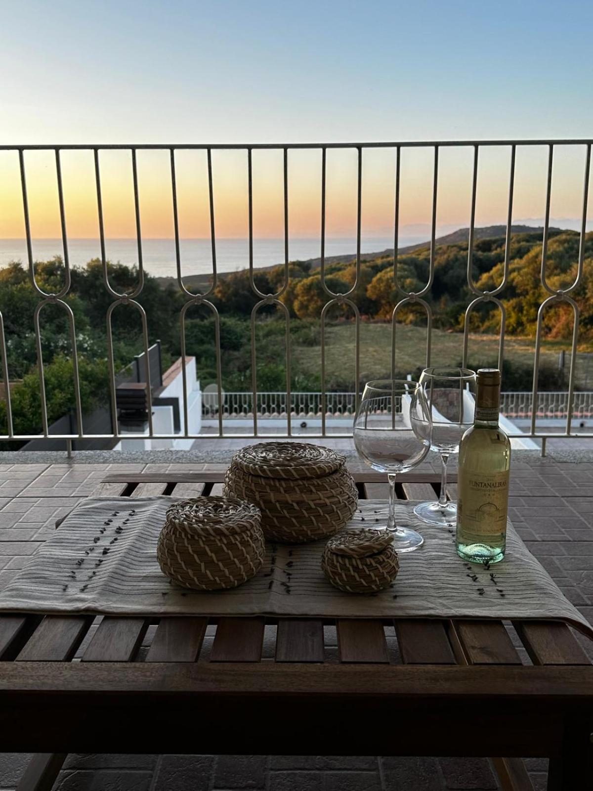 Costa Rossa View Sunset Villa Cascabraga ภายนอก รูปภาพ